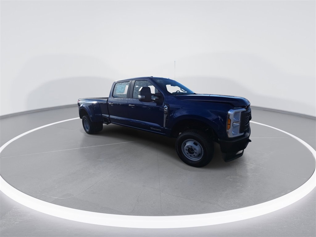 New 2026 Ford F350 XL image 2