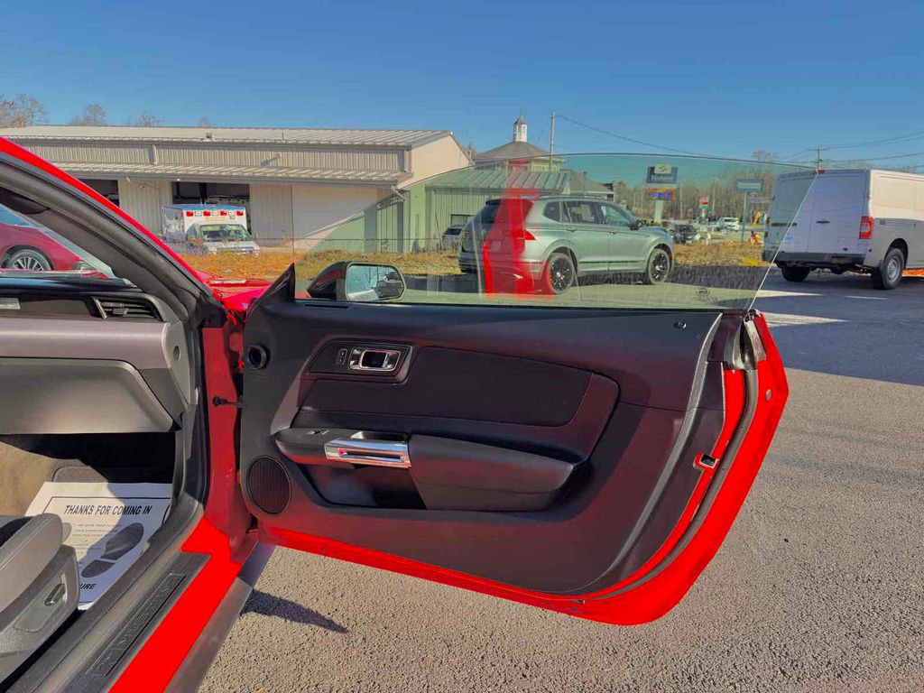 Used 2016 Ford Mustang GT image 17