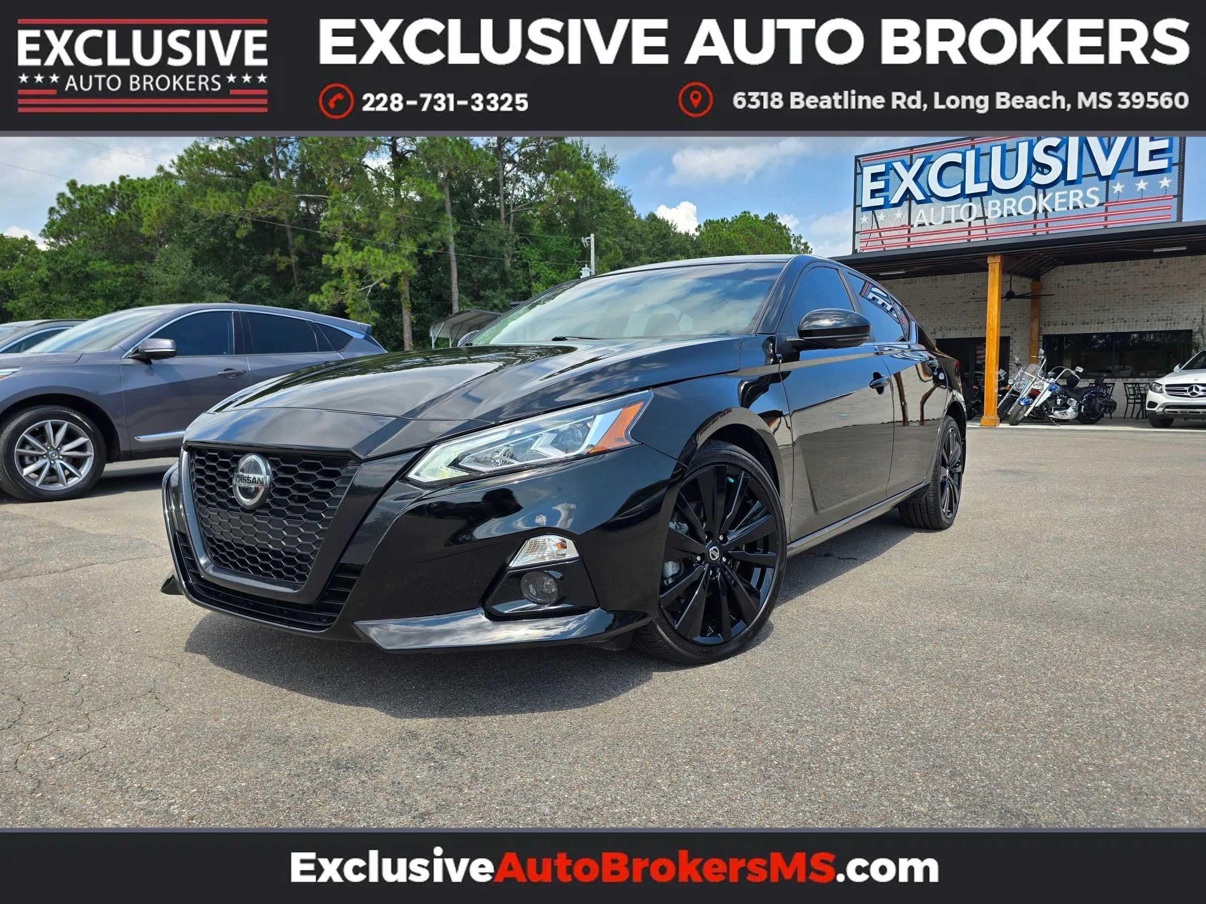 Used 2022 Nissan Altima 2.5 SR w/ Midnight Edition Package image 1