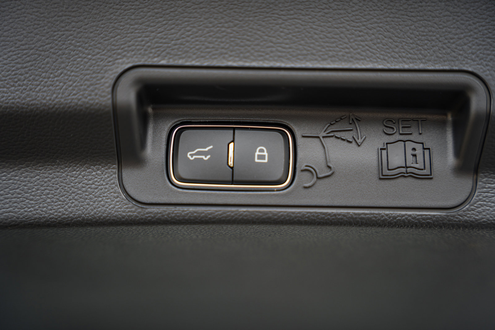 New 2026 Ford Explorer ST w/ Sun And Sound Package image 10