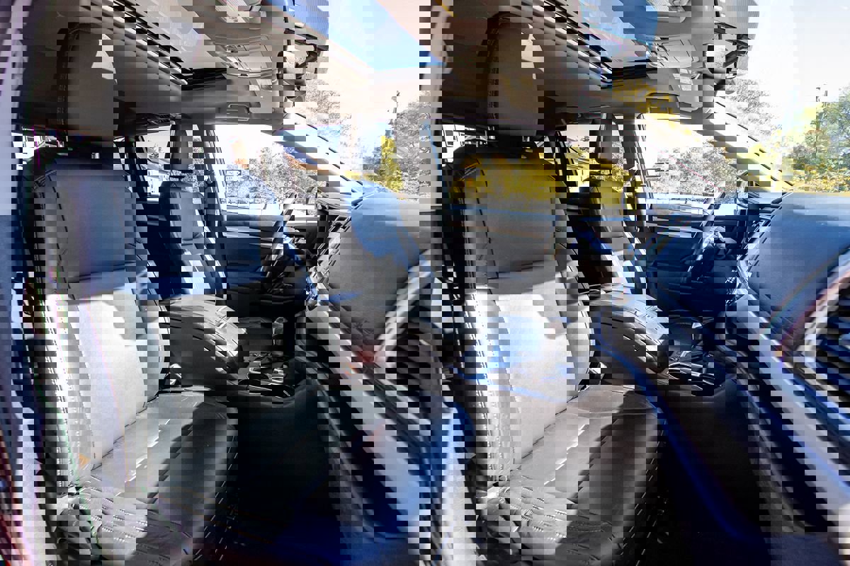 Used 2015 Toyota Highlander XLE image 19