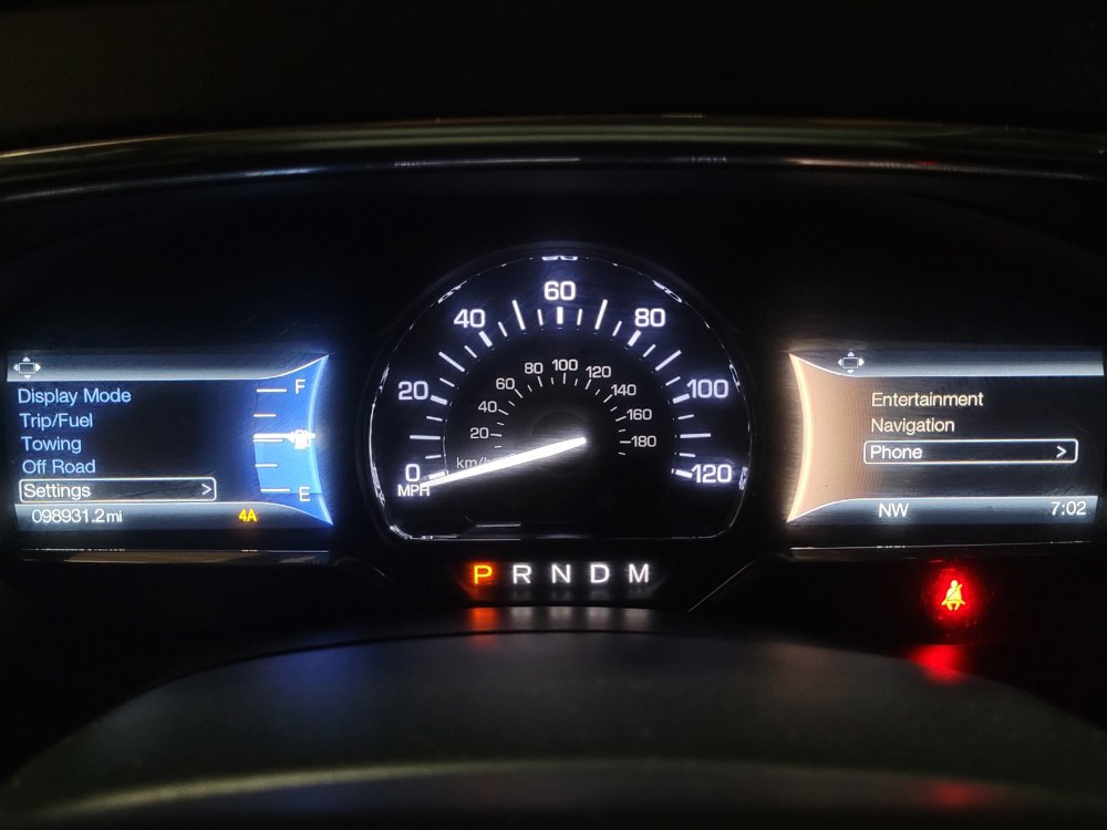 Used 2017 Lincoln Navigator Select AWD/4WD image 23