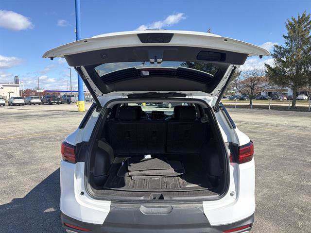 Certified 2023 Chevrolet Blazer LT w/ Convenience Package image 19