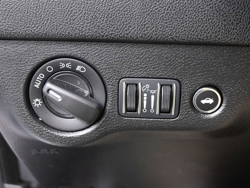 Used 2023 Dodge Charger GT w/ Technology Group image 16