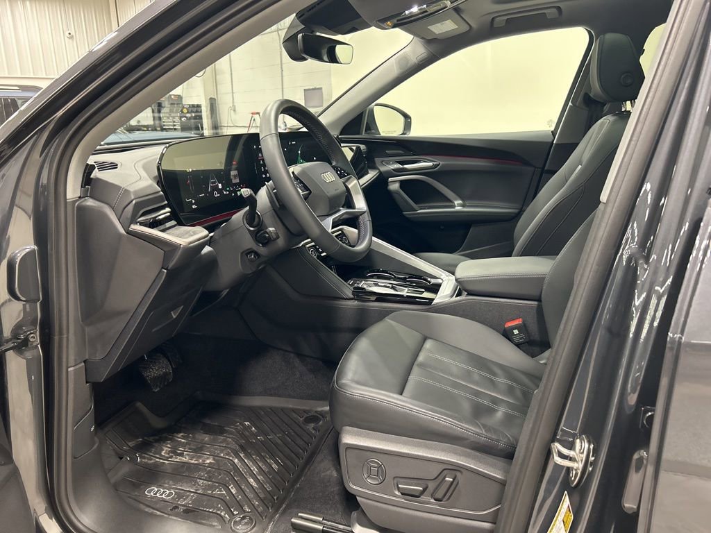 Used 2025 Audi Q5 Premium Plus image 9