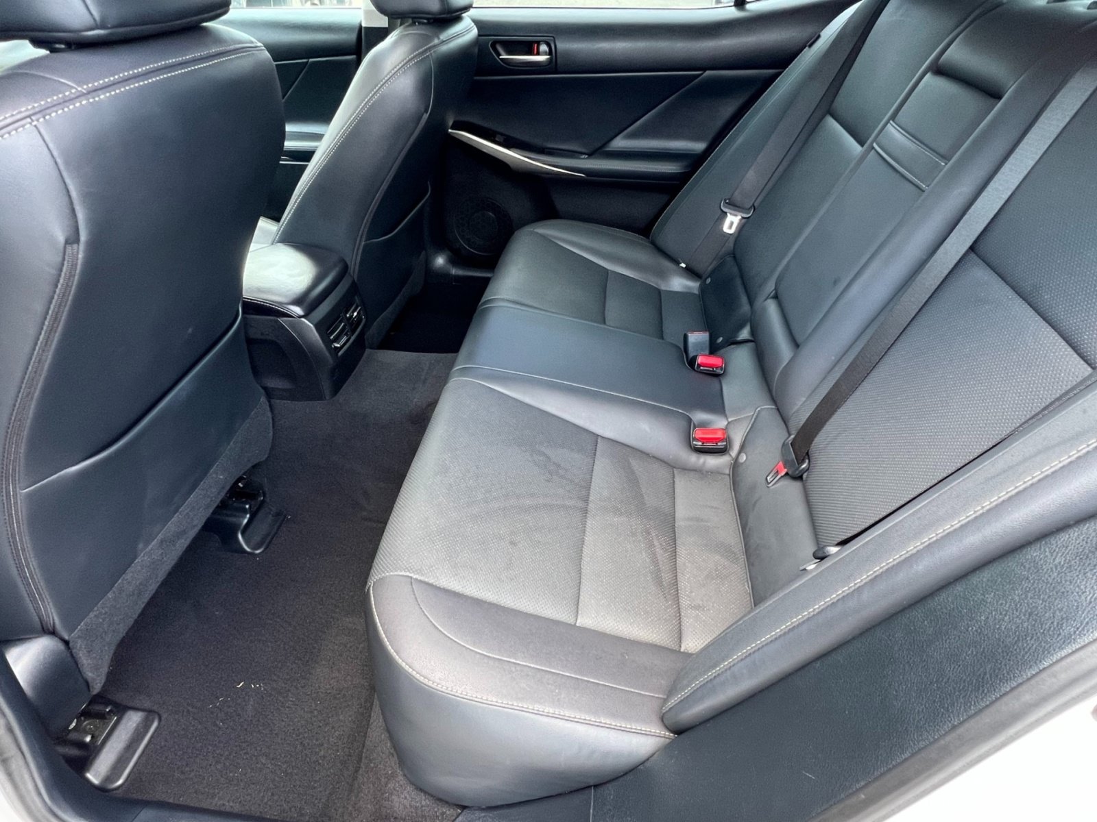 Used 2020 Lexus IS 300 w/ Accessory Package RWD image 28