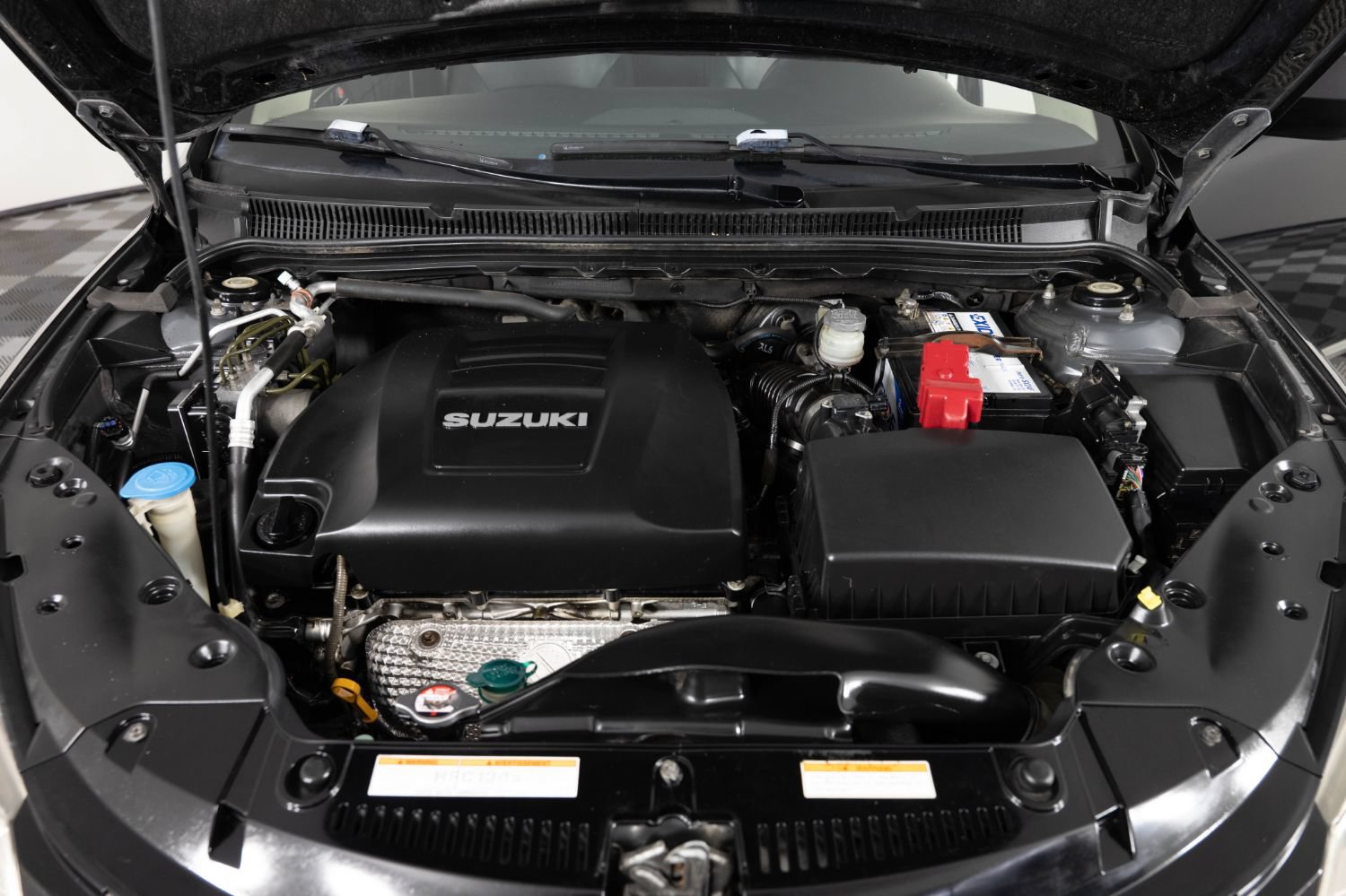 Used 2010 Suzuki Kizashi SLS AWD/4WD image 38