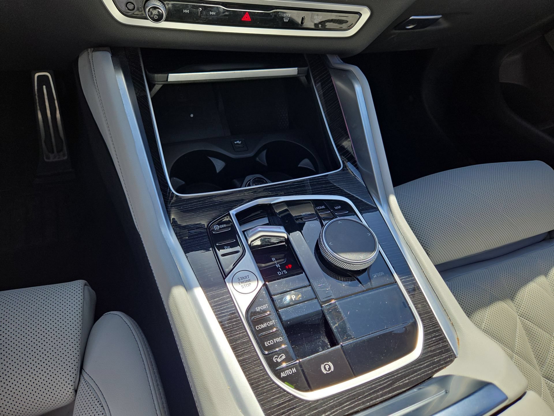 Used 2025 BMW X6 xDrive40i AWD/4WD image 22