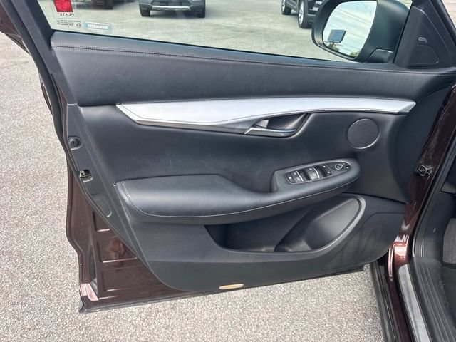 Used 2020 INFINITI QX50 Luxe w/ Navigation Package FWD image 27