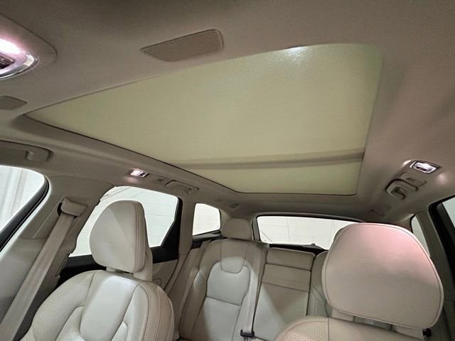 Used 2018 Volvo XC60 T8 Inscription image 50