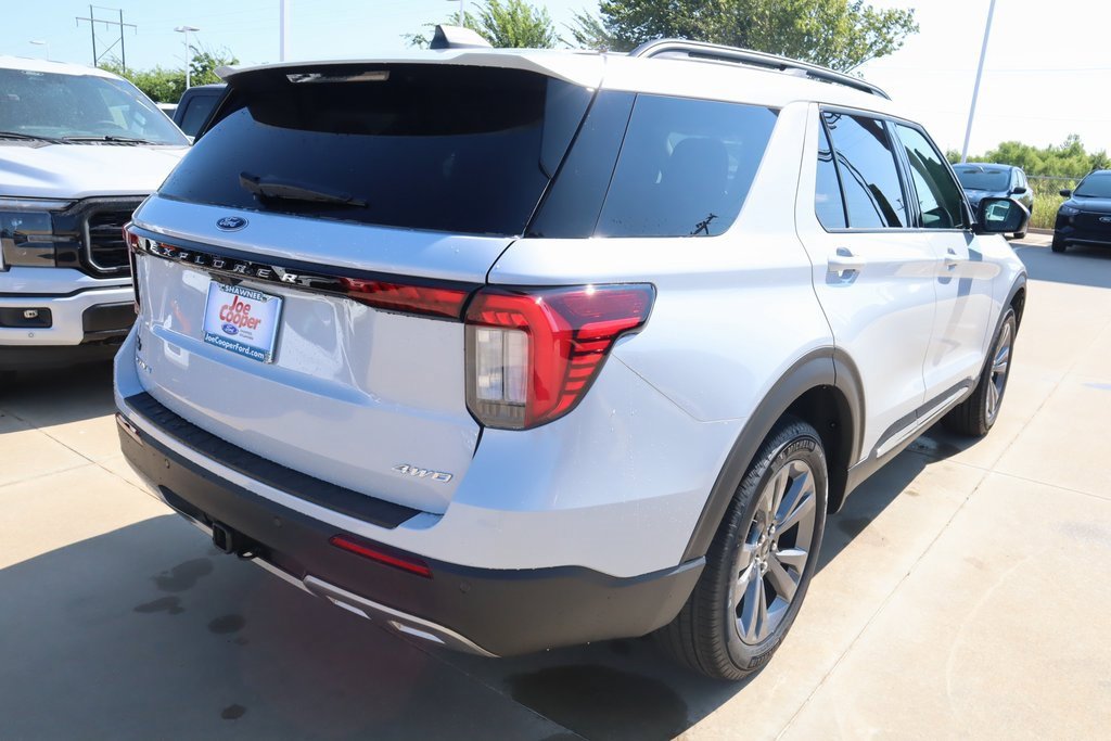 New 2025 Ford Explorer Active w/ Active Comfort Package image 22