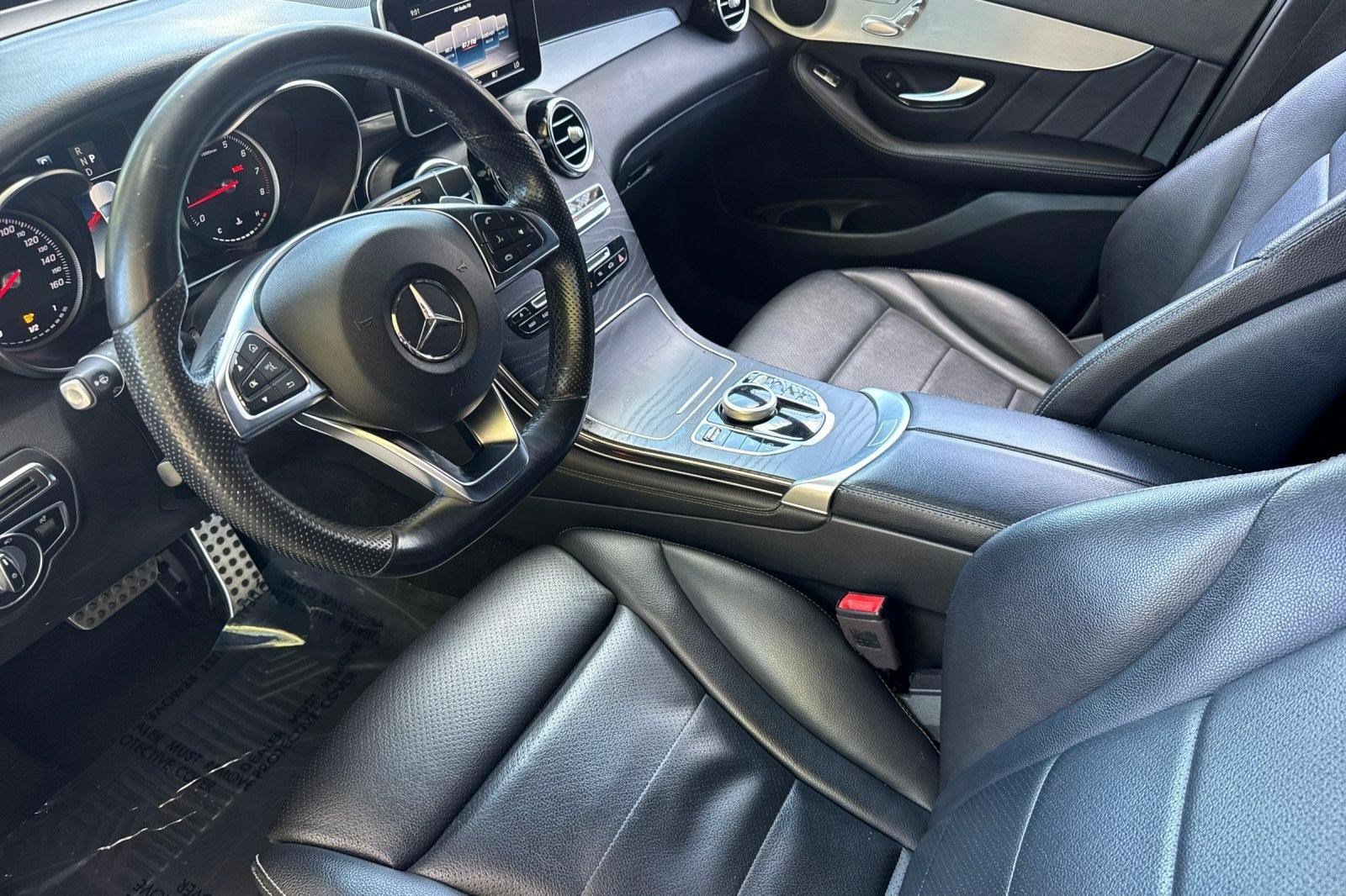 Certified 2019 Mercedes-Benz GLC 300 image 4