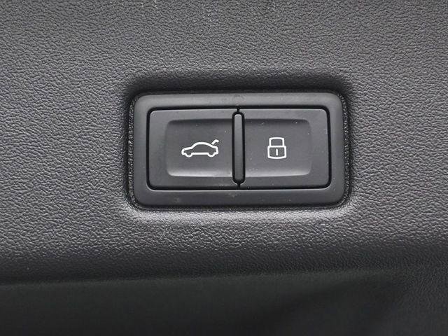 Certified 2025 Audi Q5 Premium Plus w/ Premium Plus image 33