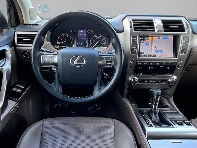 Used 2017 Lexus GX 460 w/ Navigation Package AWD/4WD image 7