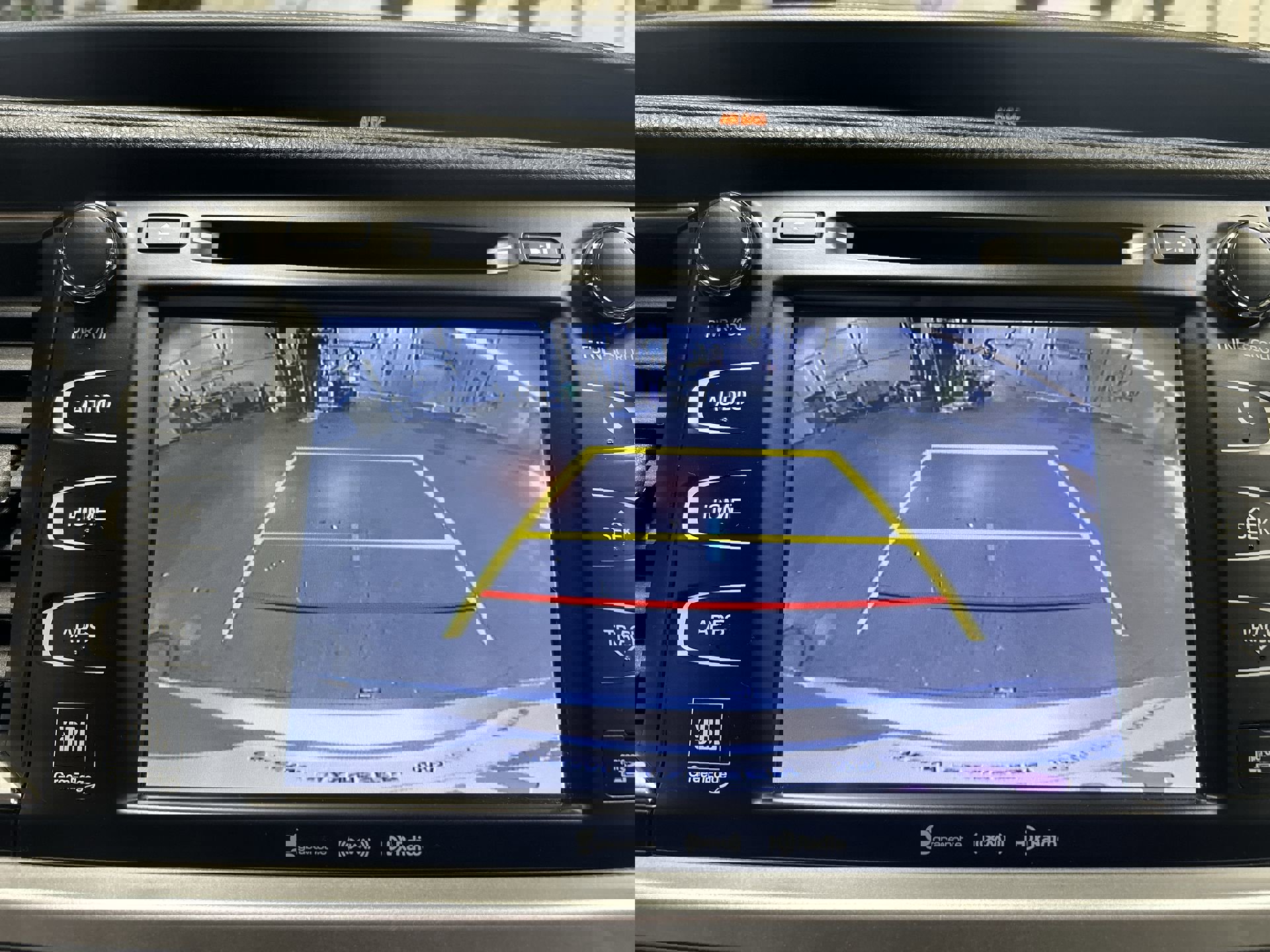 Used 2016 Toyota Highlander Limited image 16