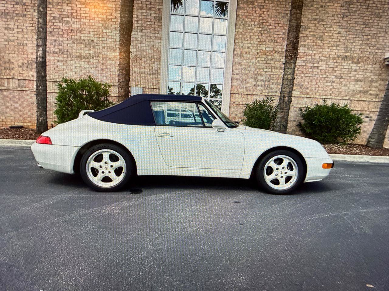 Used 1995 Porsche 911 Cabriolet image 13