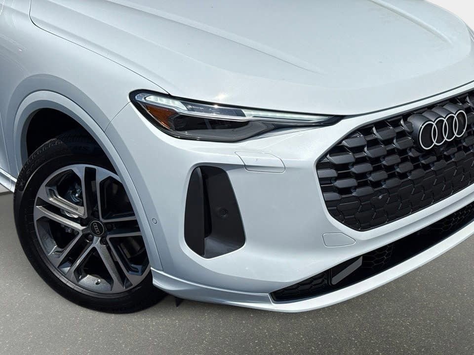 Certified 2025 Audi Q5 Premium Plus w/ Premium Plus image 6