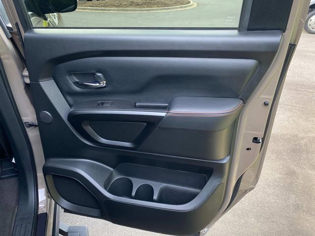 Used 2022 Nissan Titan PRO-4X w/ Pro-4x Convenience Package image 35