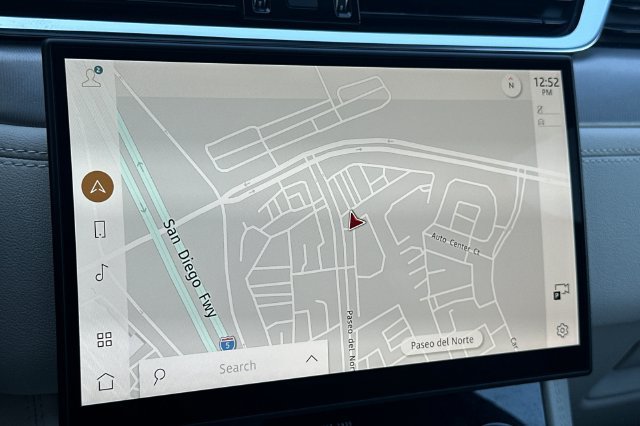 Certified 2025 Jaguar F-PACE R-Dynamic S AWD/4WD image 18