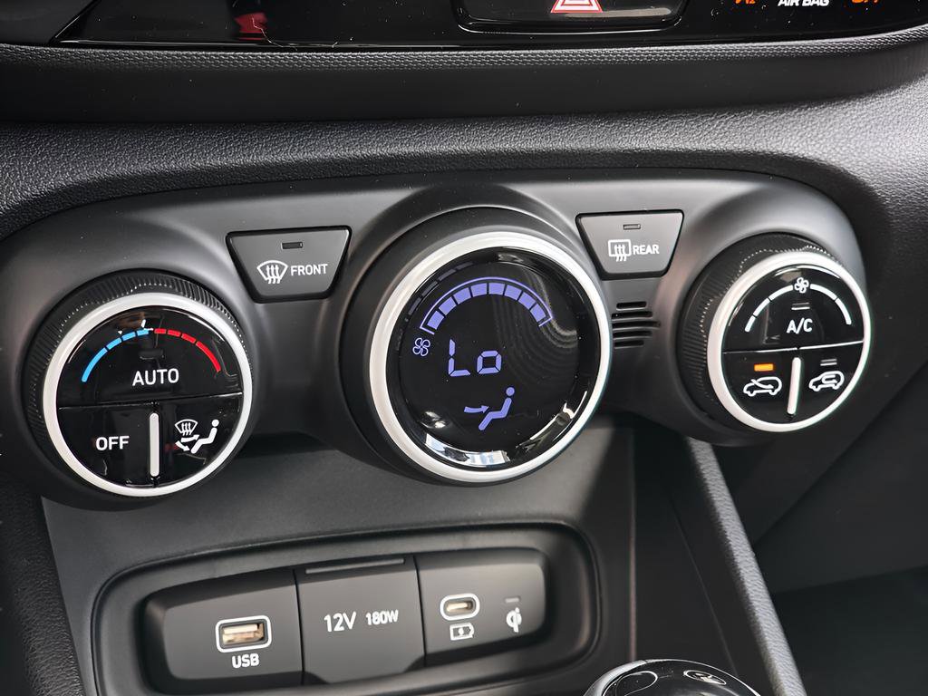 New 2026 Hyundai Venue SEL FWD image 20