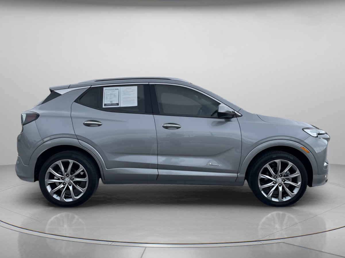 Used 2024 Buick Encore GX Avenir w/ Avenir Convenience Package AWD/4WD image 2