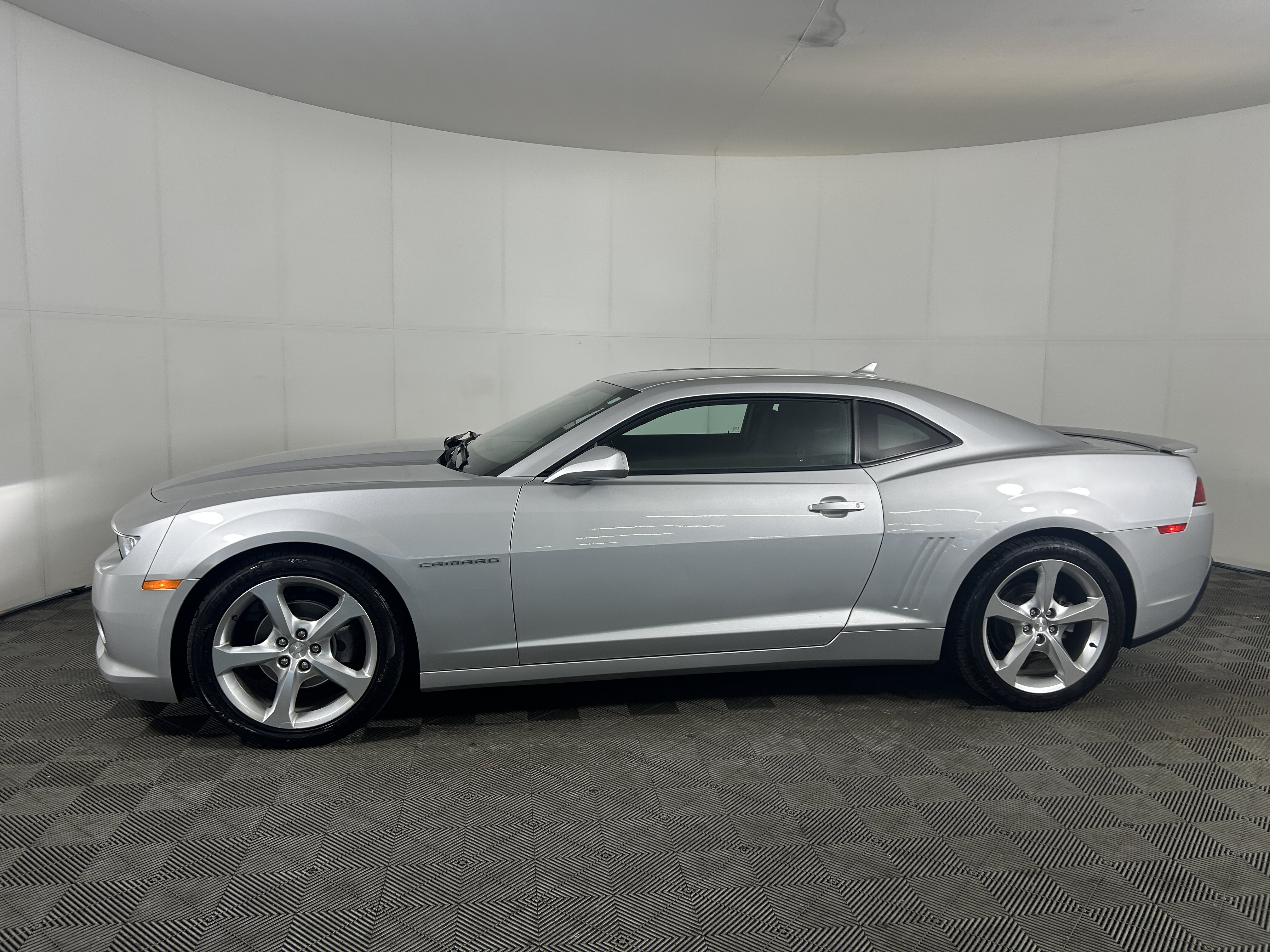 Used 2015 Chevrolet Camaro LT w/ RS Package RWD image 5