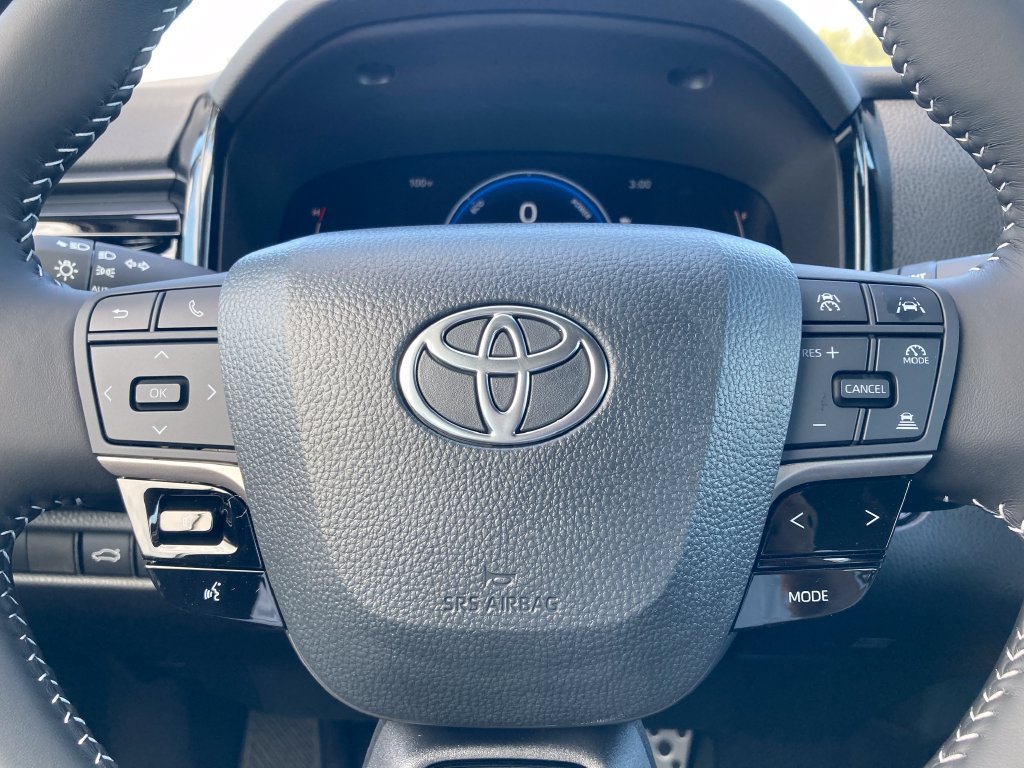 New 2026 Toyota Camry SE w/ Convenience Package FWD image 9