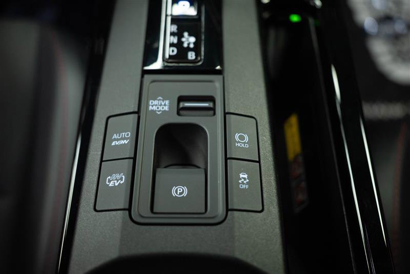 Used 2026 Toyota Prius Plug-In Hybrid image 25