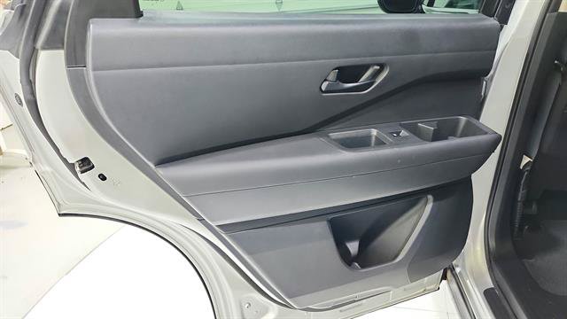 Certified 2025 Nissan Pathfinder SV FWD image 24