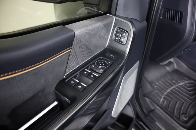Used 2024 Ford F250 Platinum w/ FX4 Off-Road Package AWD/4WD image 40