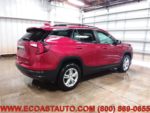 Used 2022 GMC Terrain SLE w/ Driver Convenience Package AWD/4WD image 4
