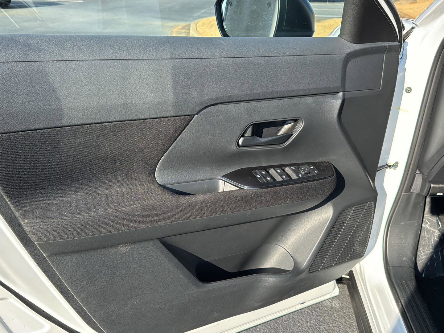 New 2026 Nissan Kicks S image 14