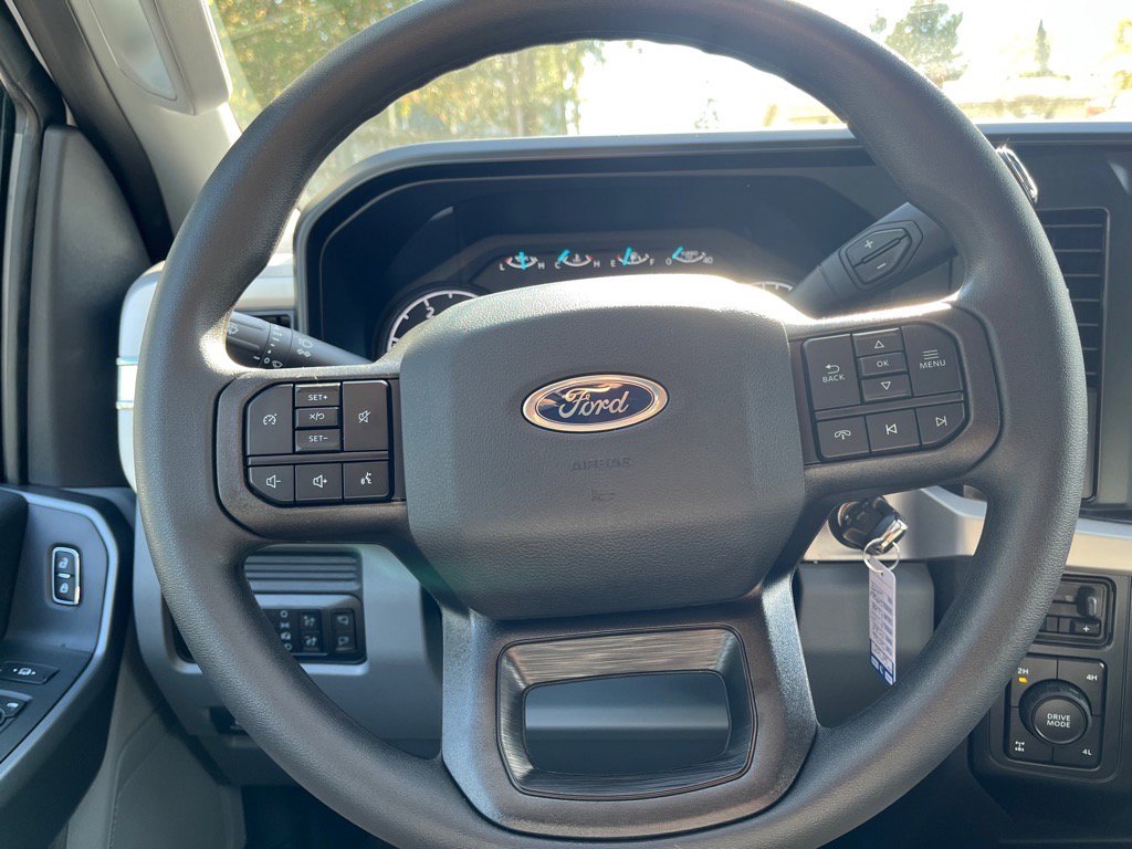 New 2026 Ford F350 XLT w/ 360-Degree Camera Package image 30