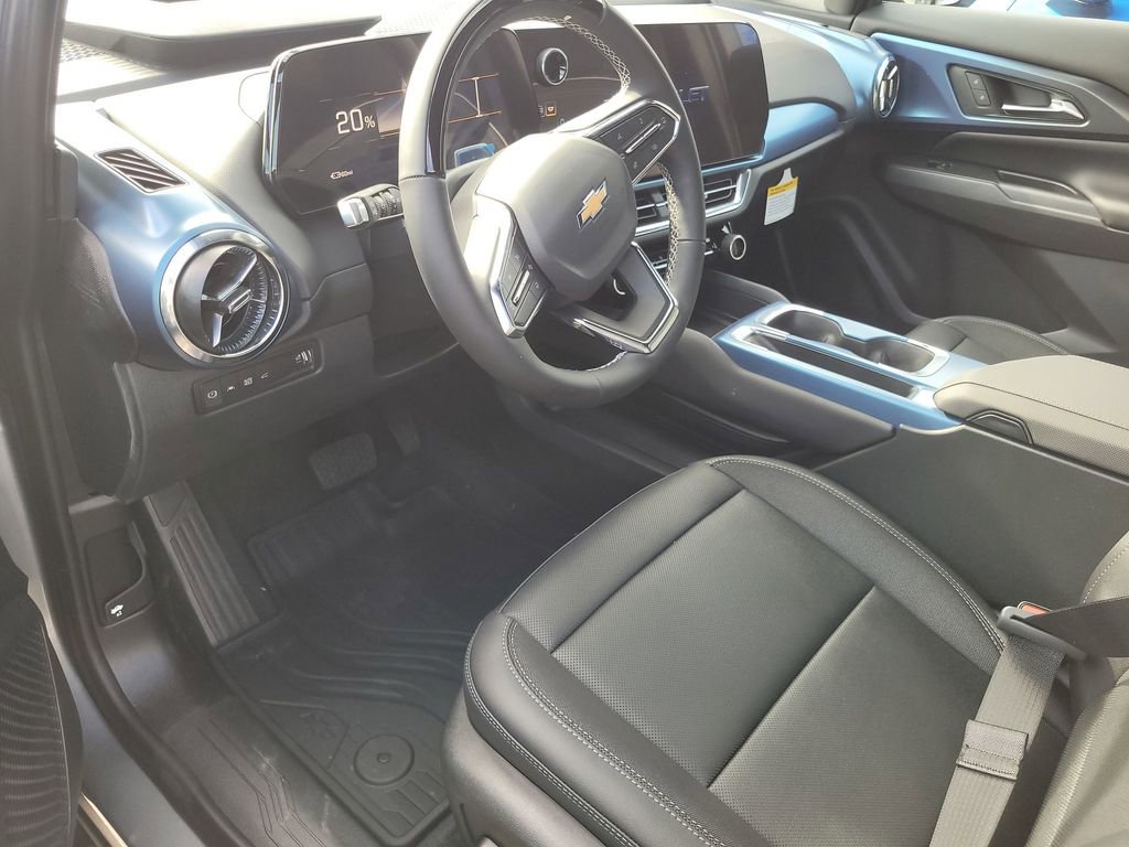 New 2026 Chevrolet Equinox EV LT image 10