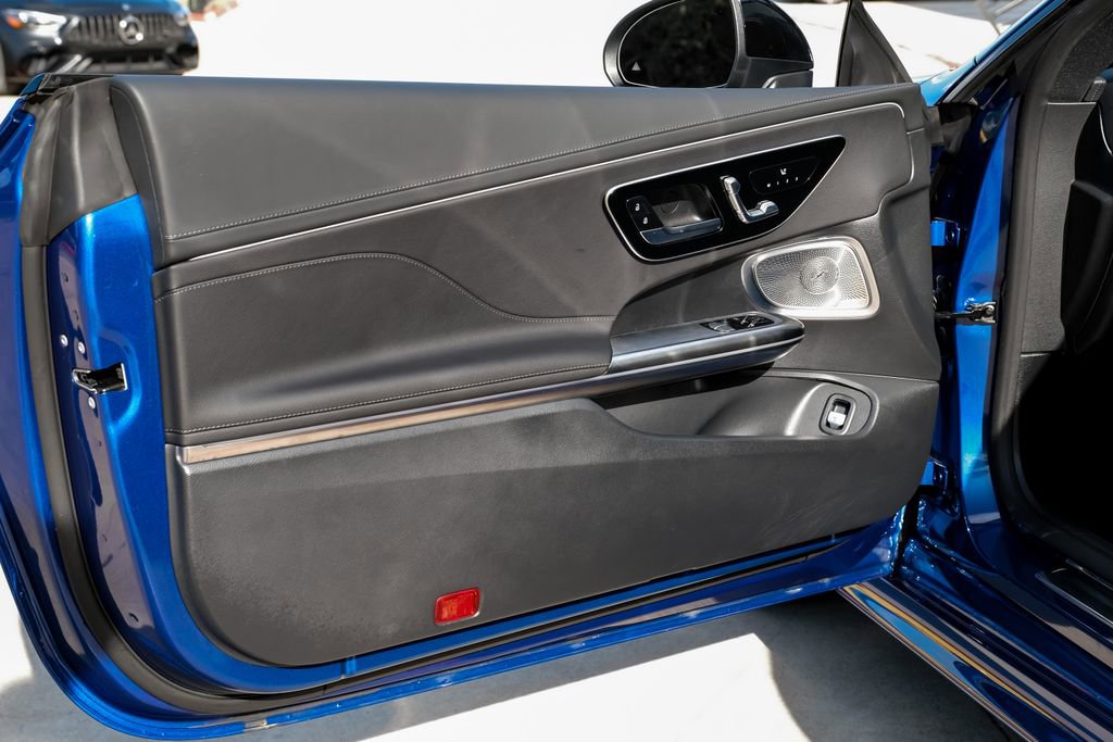 Used 2024 Mercedes-Benz CLE 300 4MATIC Coupe image 28