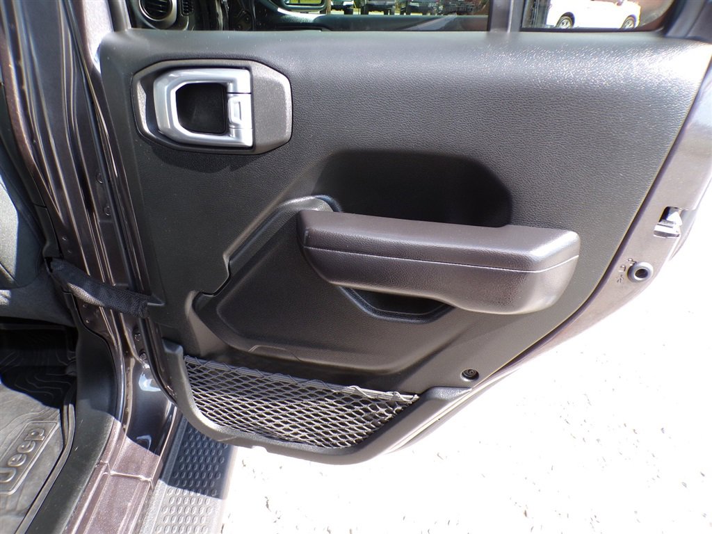 Used 2020 Jeep Wrangler Unlimited Sport image 27