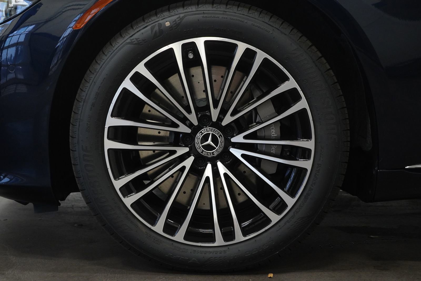 New 2026 Mercedes-Benz S 580 4MATIC Sedan image 13