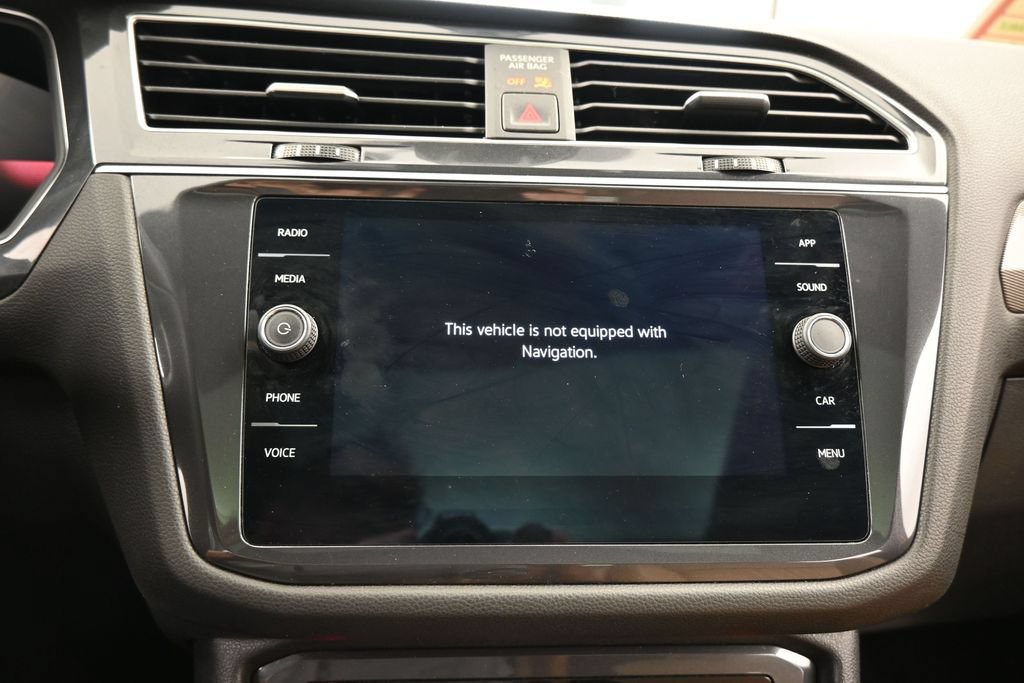Used 2024 Volkswagen Tiguan SE R-Line FWD image 21