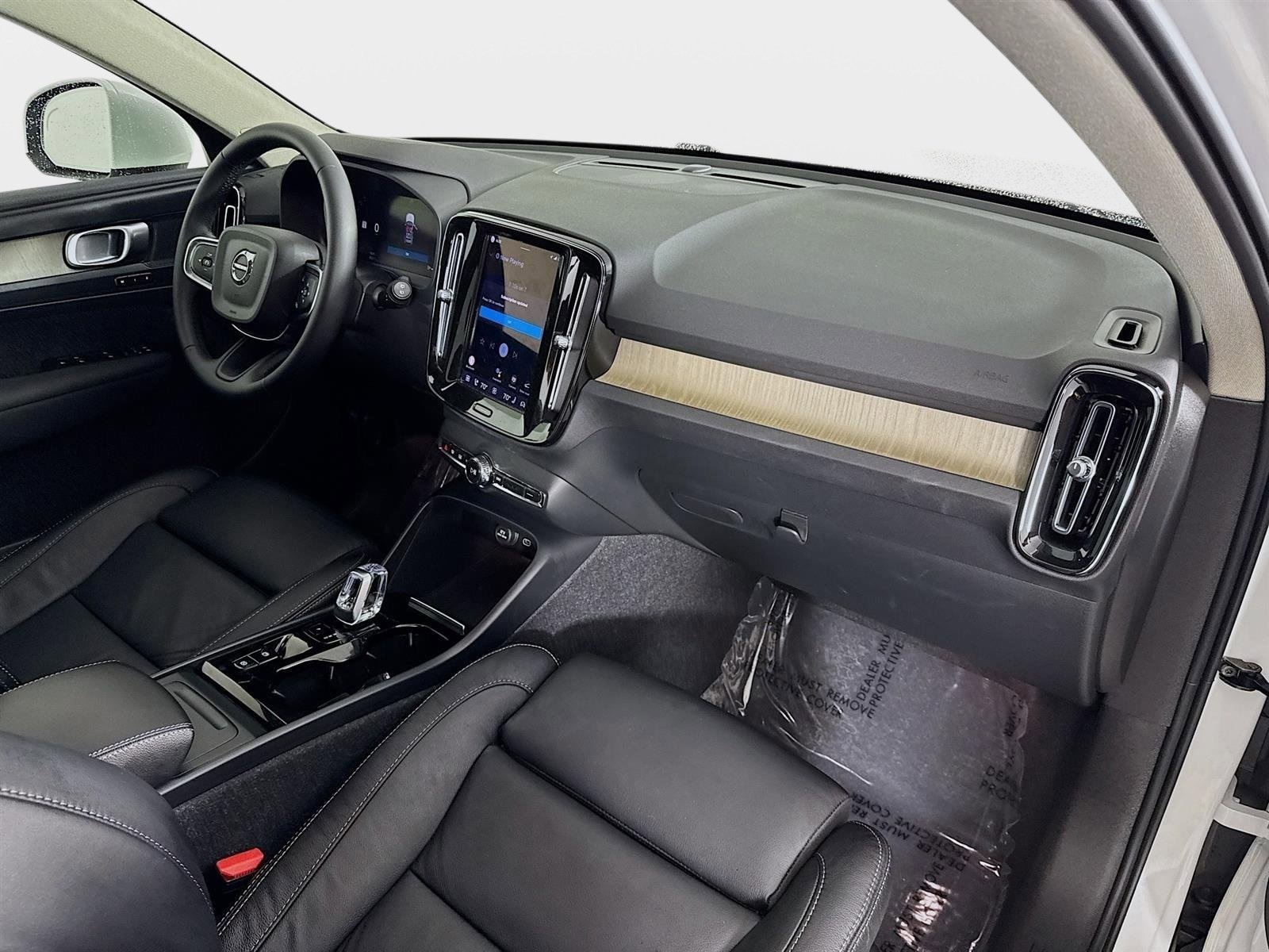 Used 2023 Volvo XC40 B5 Plus w/ Climate Package AWD/4WD image 31