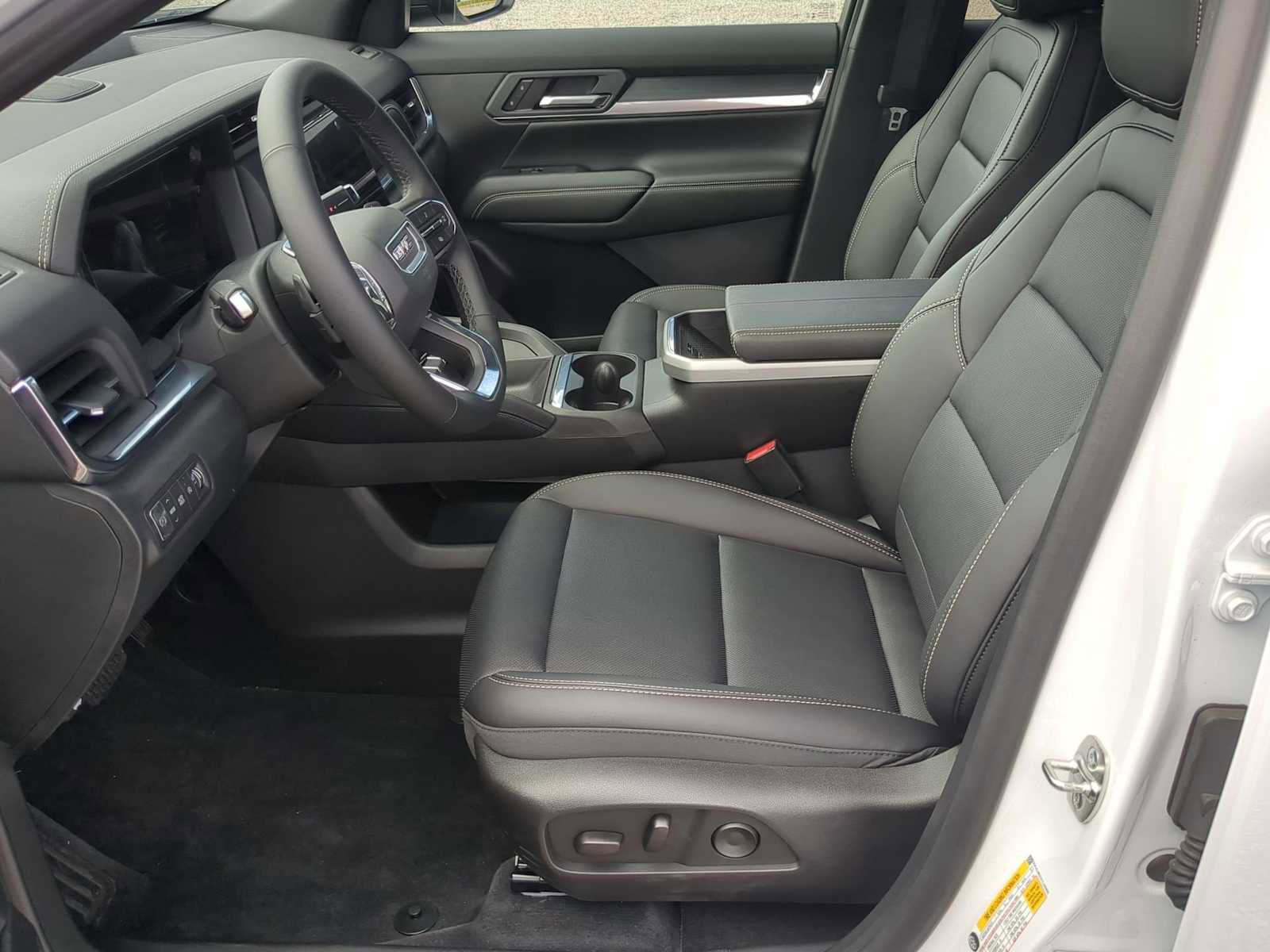 New 2026 GMC Terrain Elevation w/ Elevation Premium Package image 14
