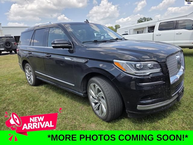 Used 2023 Lincoln Navigator Reserve AWD/4WD image 1