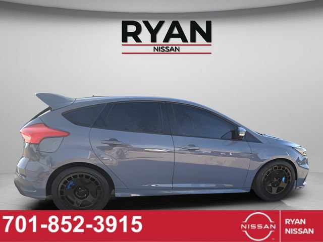 Used 2016 Ford Focus RS AWD/4WD image 7