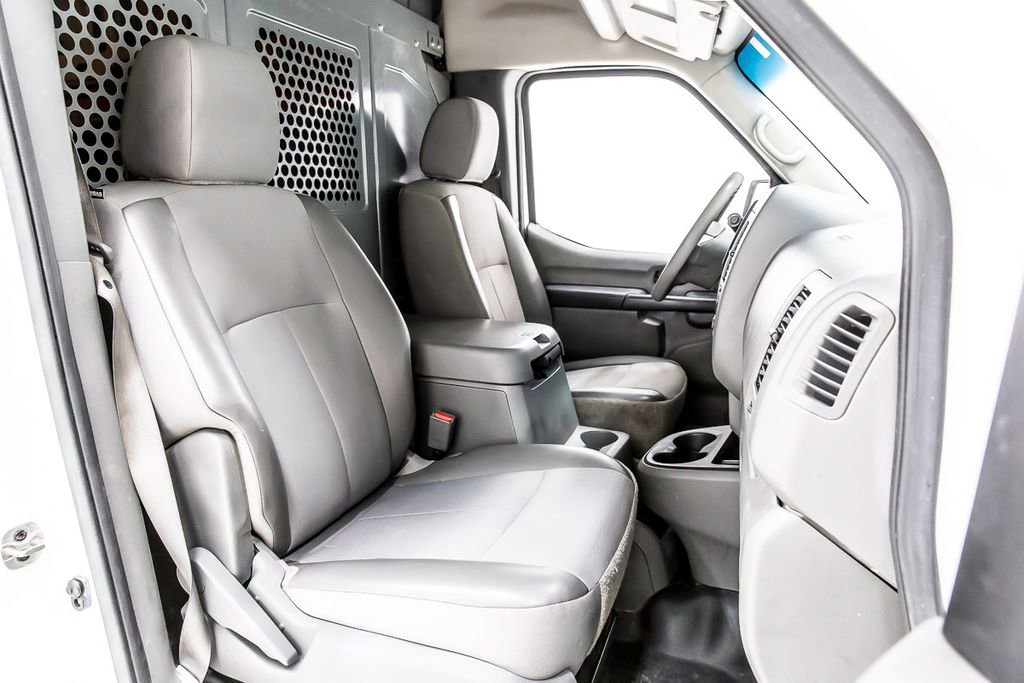 Used 2020 Nissan NV 2500 SV RWD image 30
