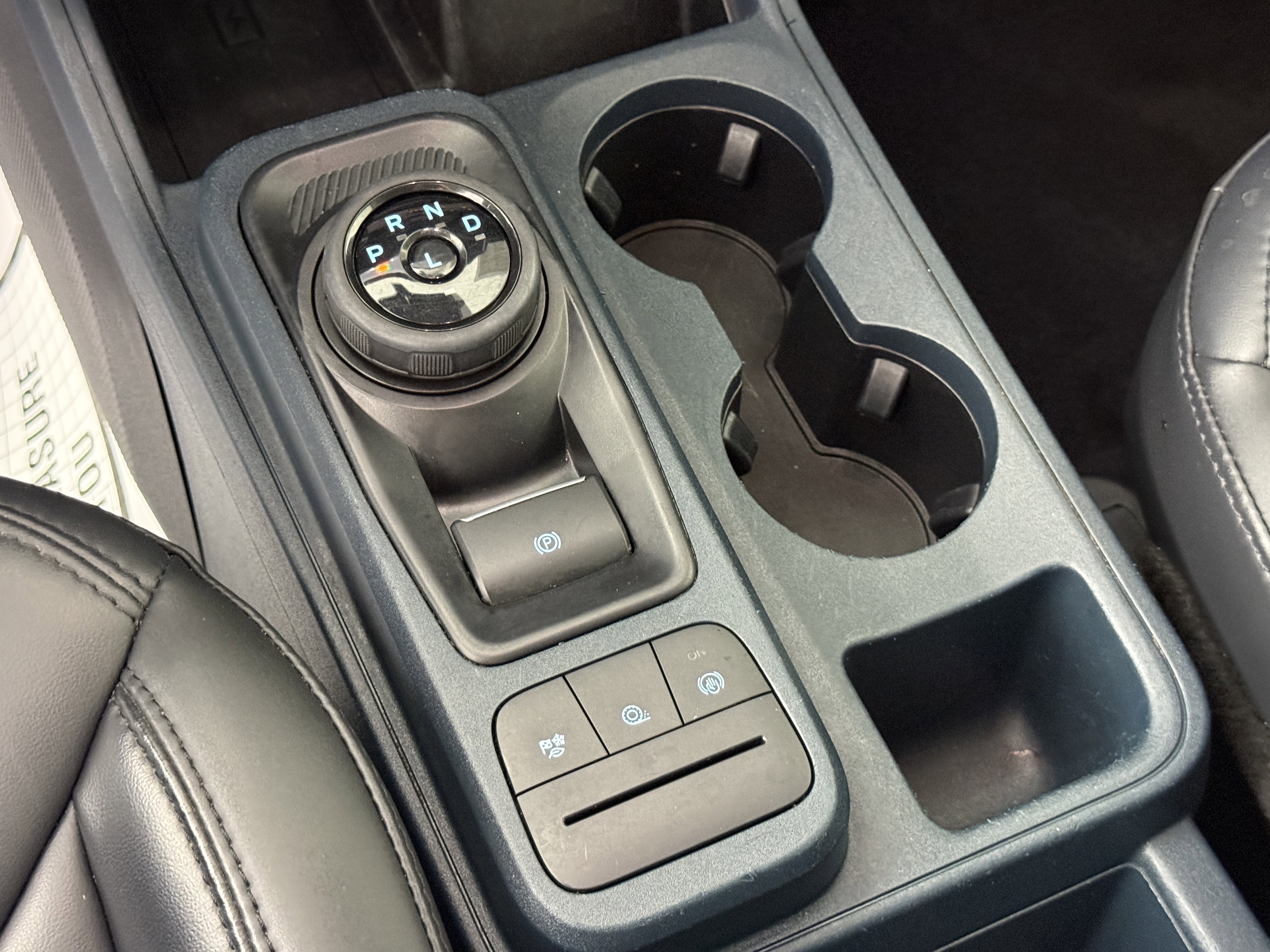 Certified 2024 Ford Maverick Lariat w/ Black Appearance Package image 23