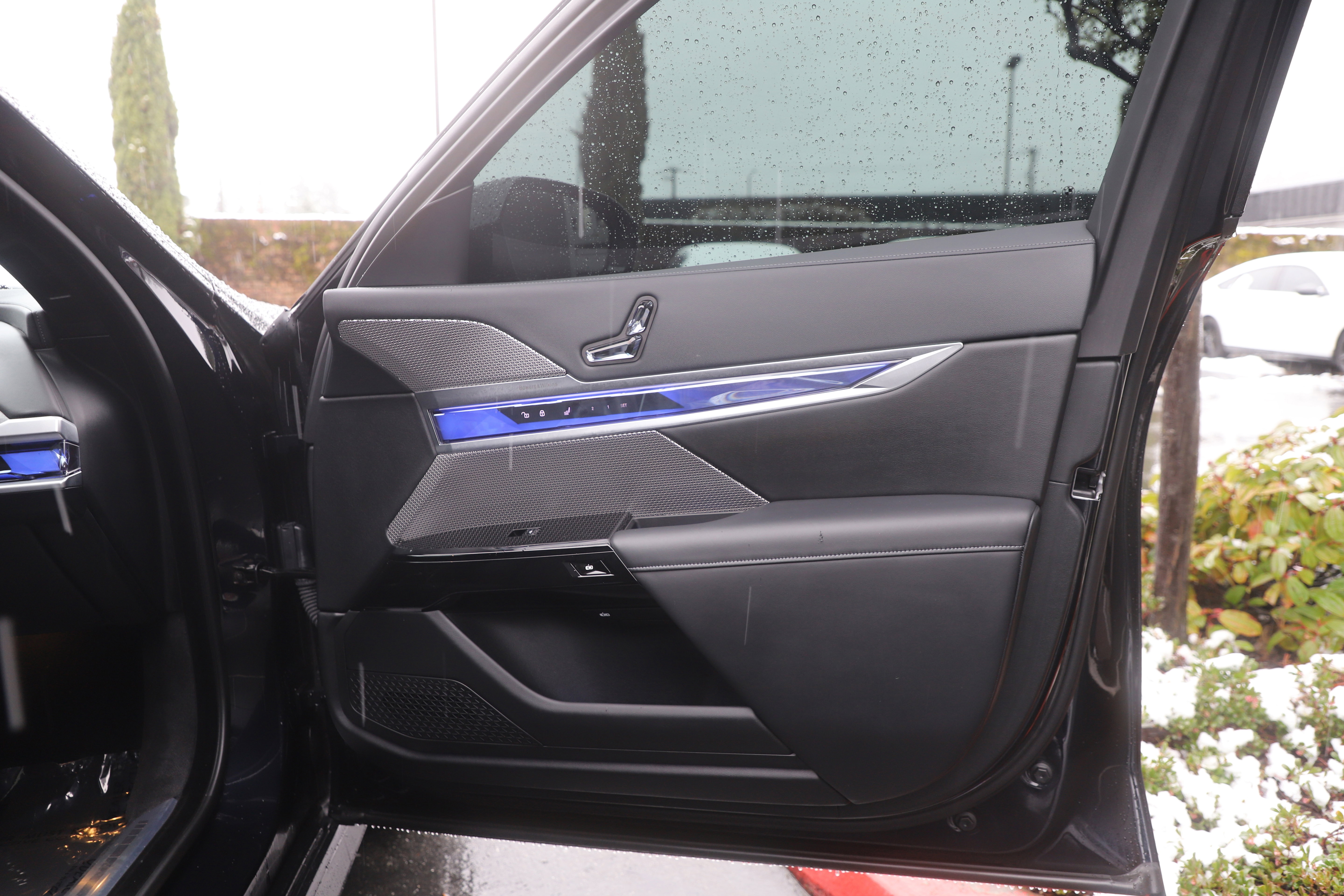 Used 2024 BMW 760i xDrive image 11