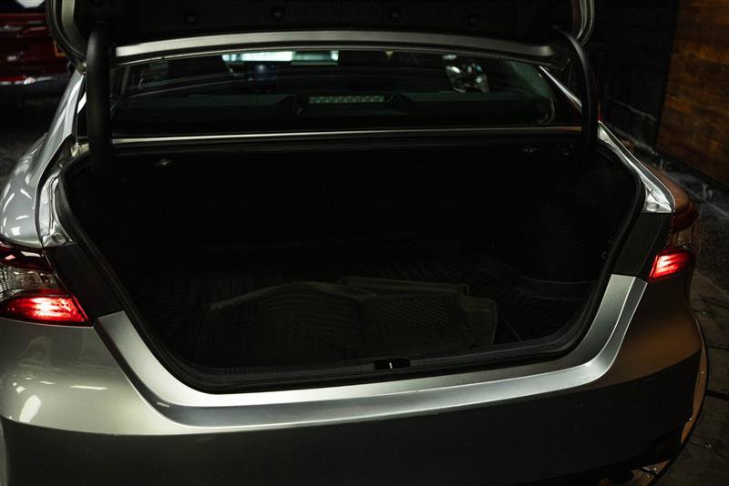 Used 2023 Toyota Camry LE image 7