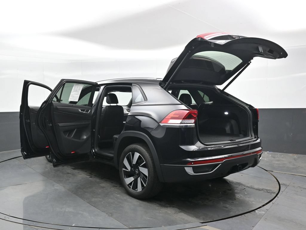 Used 2024 Volkswagen Atlas Cross Sport SE AWD/4WD image 48