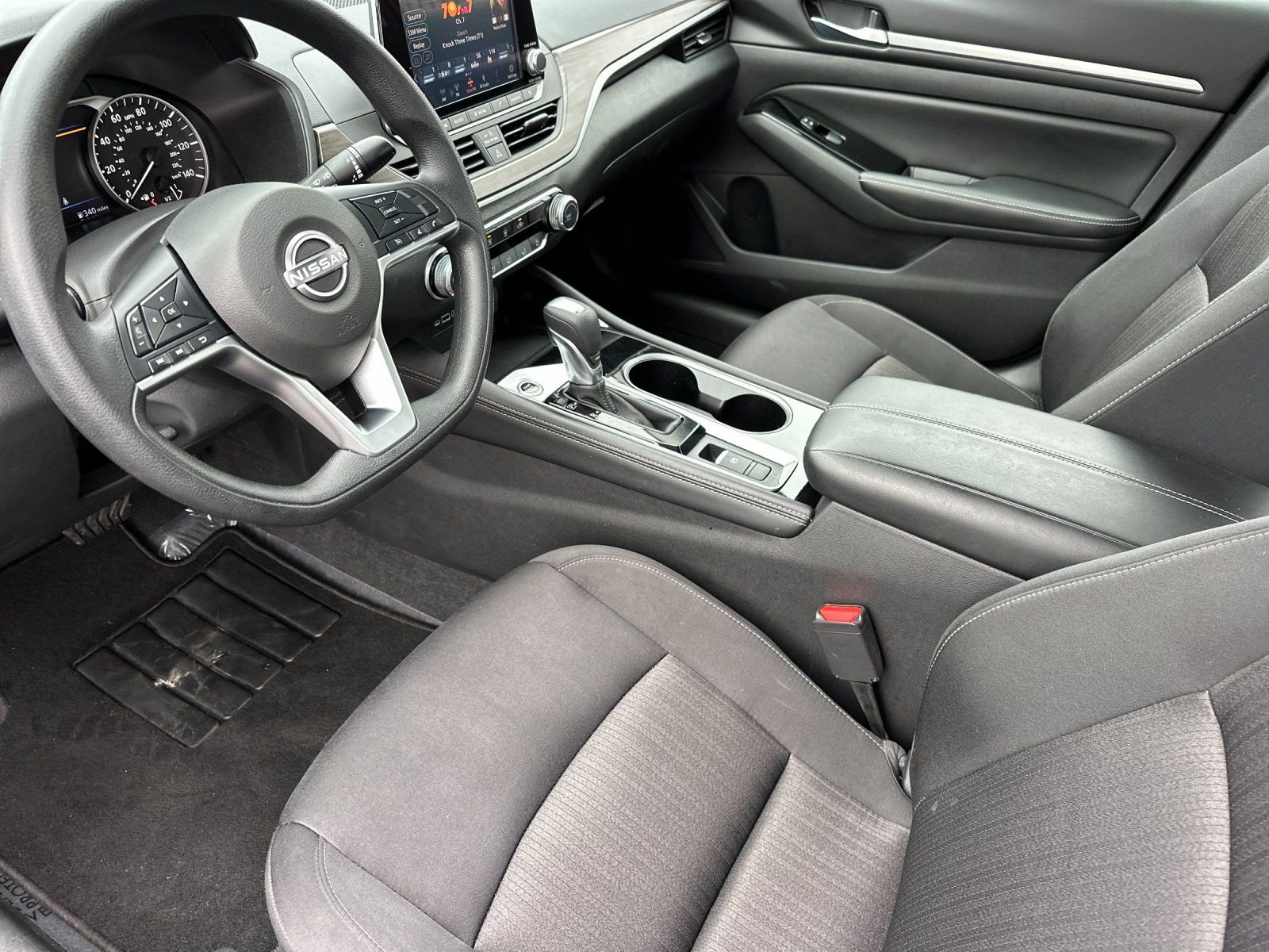 Used 2023 Nissan Altima 2.5 SV AWD/4WD image 10