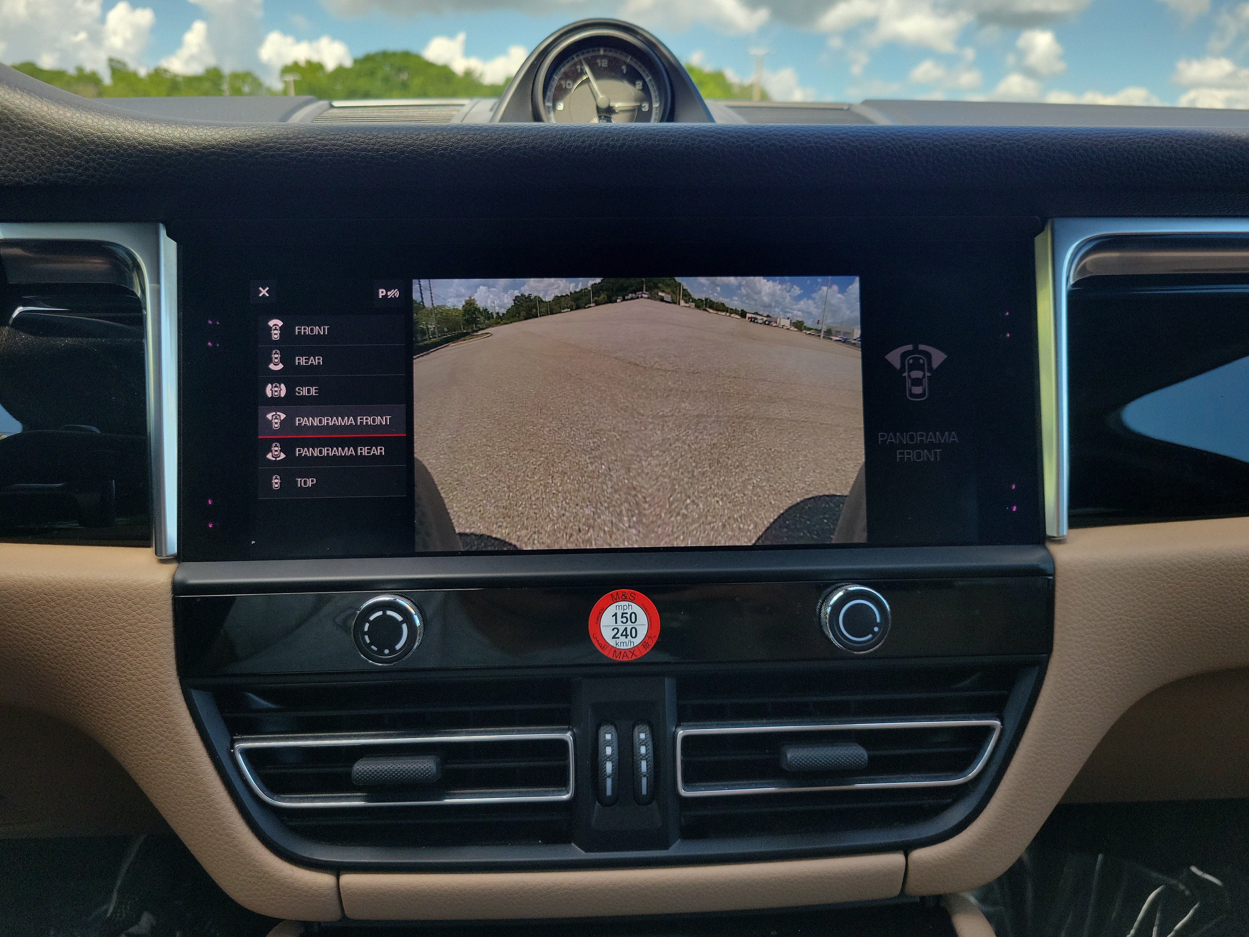 Certified 2024 Porsche Macan S AWD/4WD image 24