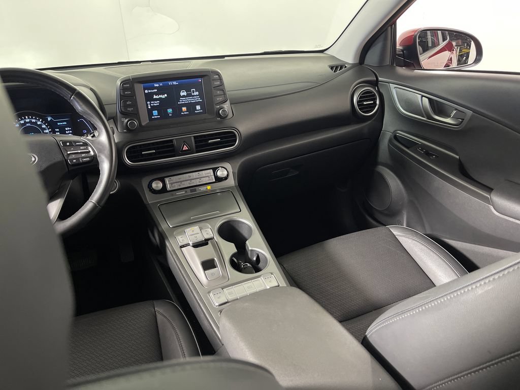 Used 2020 Hyundai Kona Limited FWD image 17